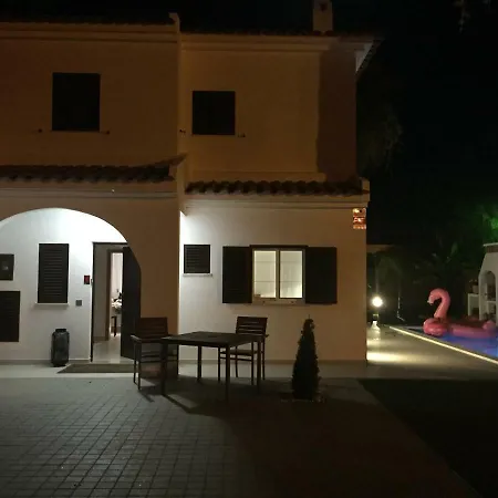 Casa De Nyaraló