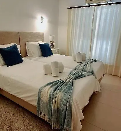Casa De *